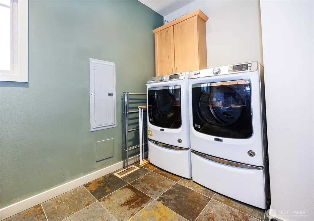 246 Shallow Shore Road Bellingham WA 98229