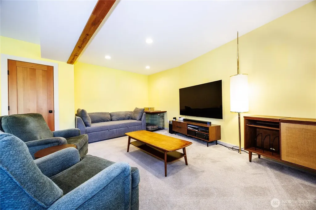 246 Shallow Shore Road Bellingham WA 98229