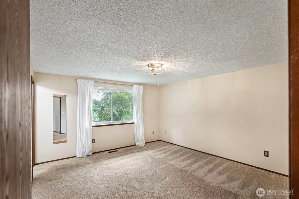 4404 68th Street Ct NW Gig Harbor WA 98335
