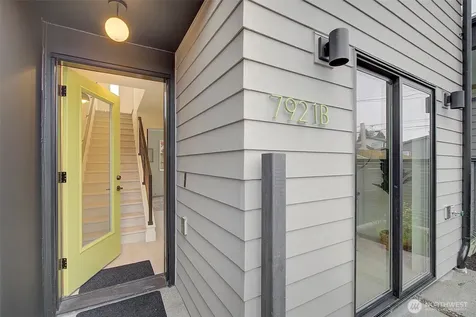 7912 34th Avenue SW Seattle WA 98126