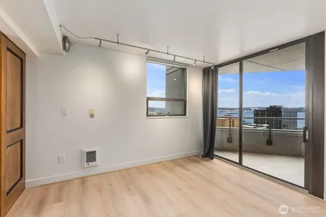 2621 2nd Avenue Seattle WA 98121