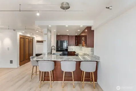2621 2nd Avenue Seattle WA 98121
