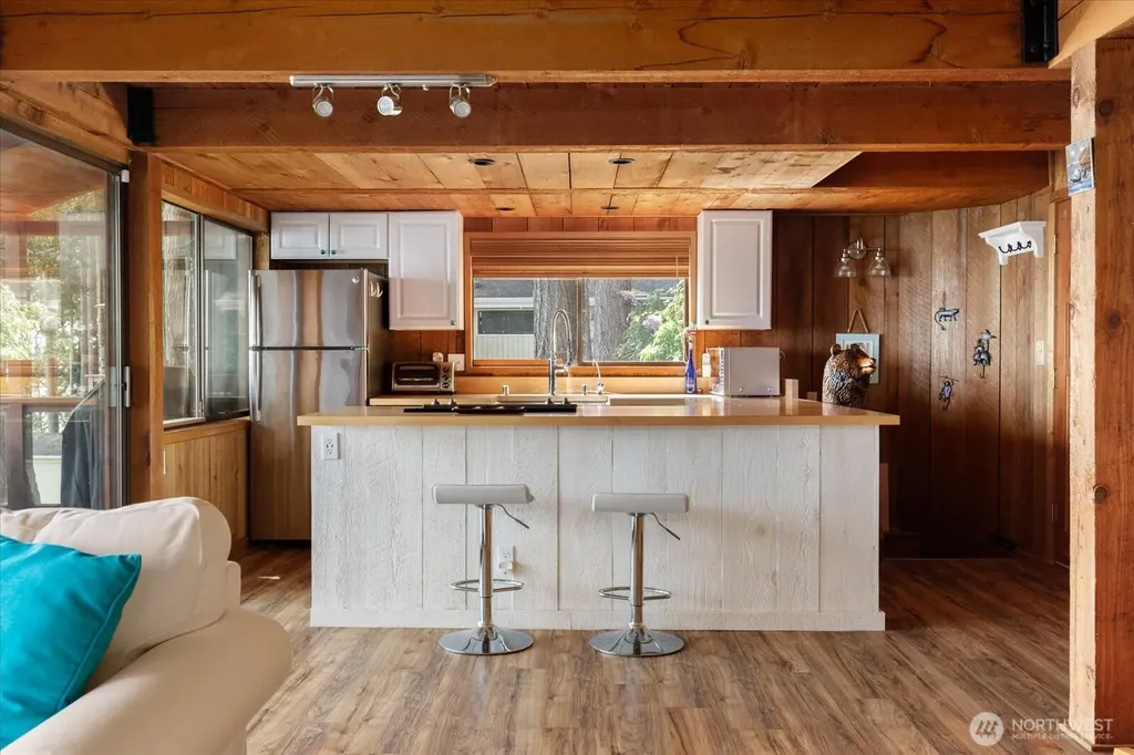 281 Harrington Road Coupeville WA 98239