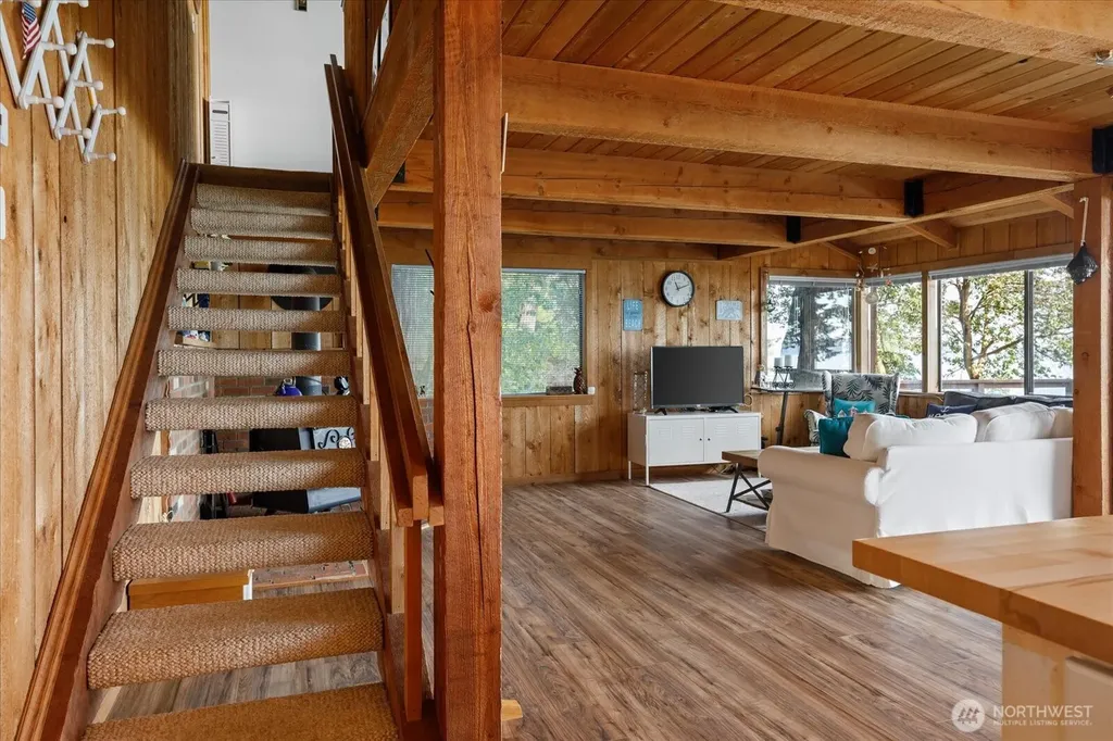 281 Harrington Road Coupeville WA 98239