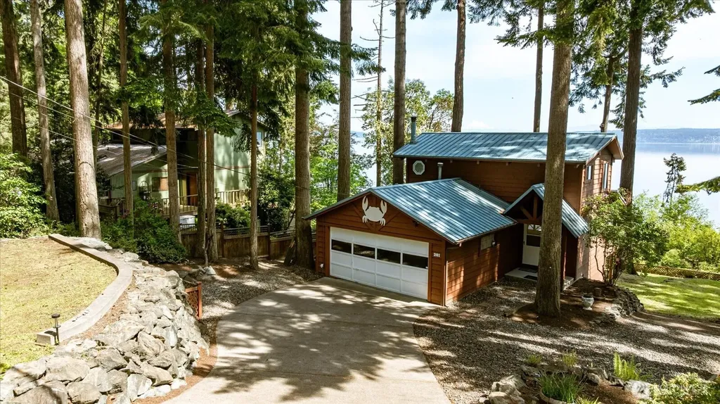 281 Harrington Road Coupeville WA 98239