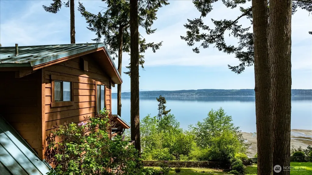 281 Harrington Road Coupeville WA 98239