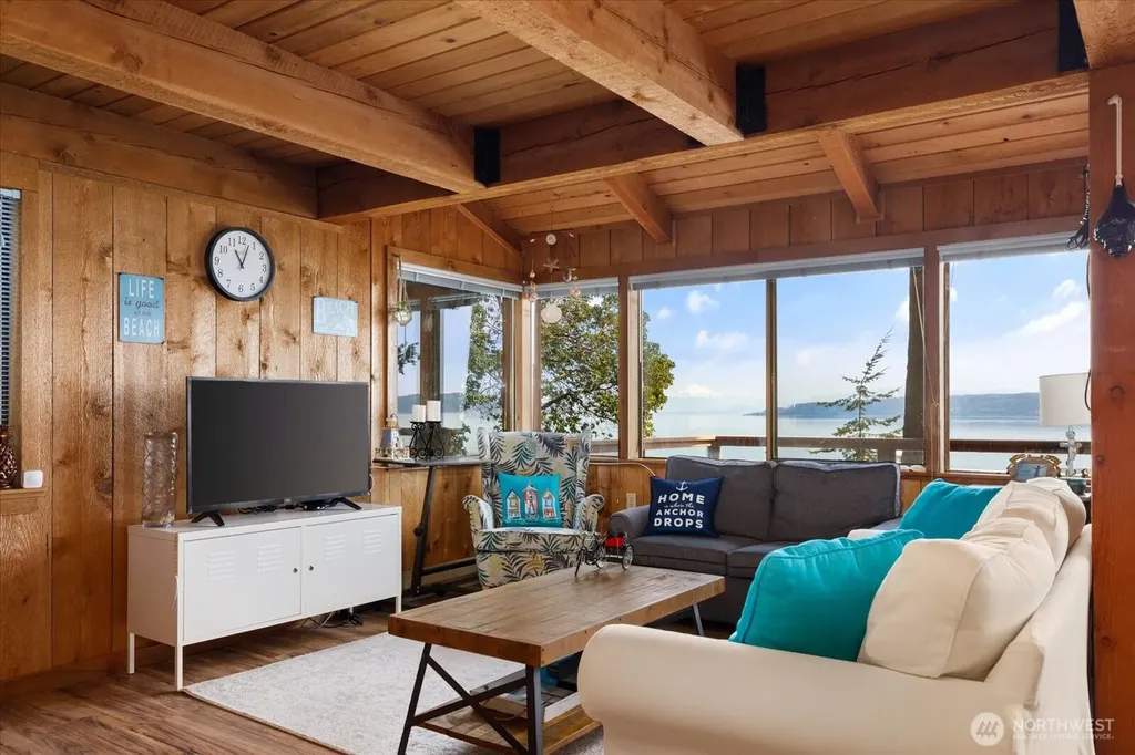 281 Harrington Road Coupeville WA 98239