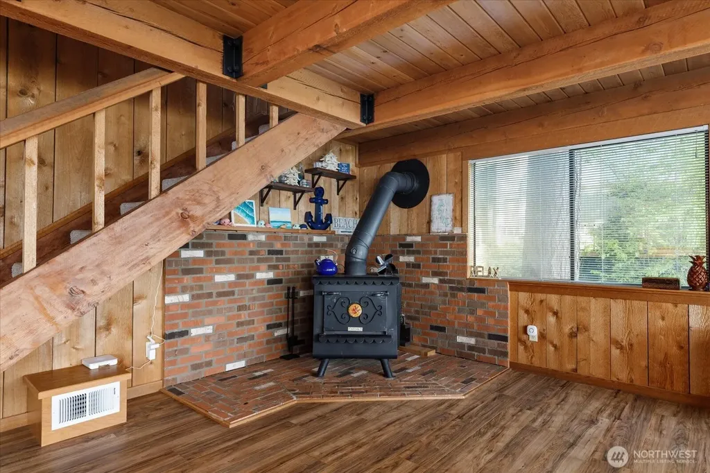 281 Harrington Road Coupeville WA 98239