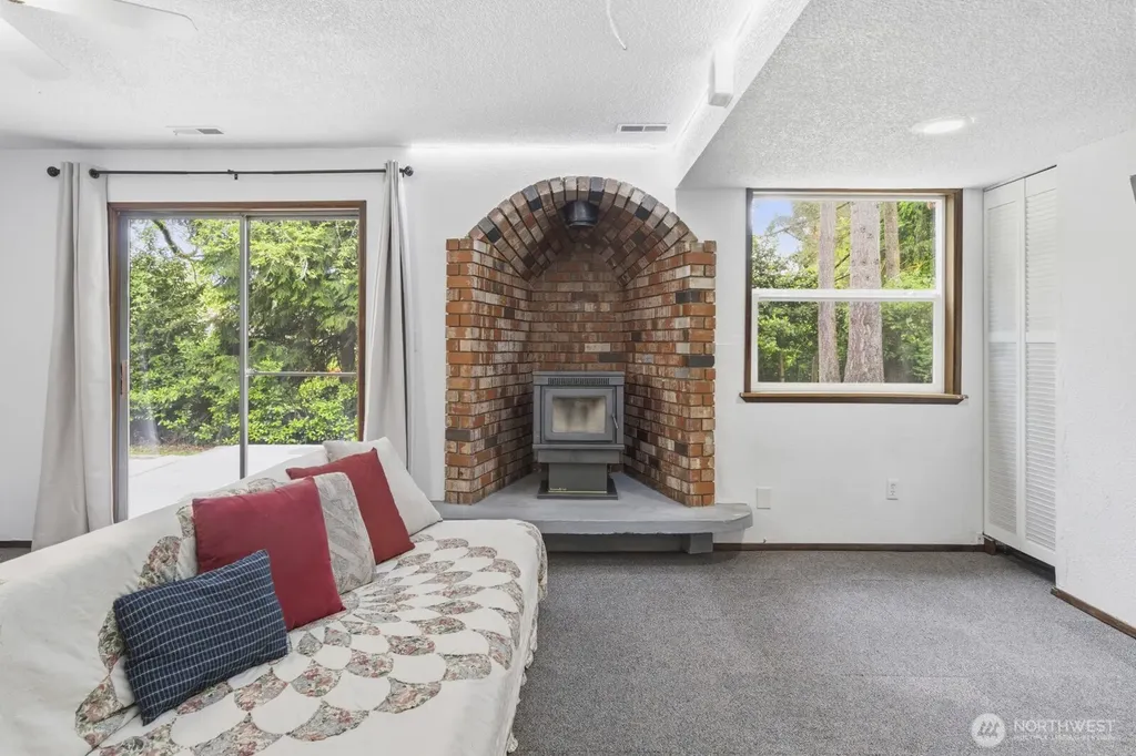 6608 Sierra Court SE Lacey WA 98503