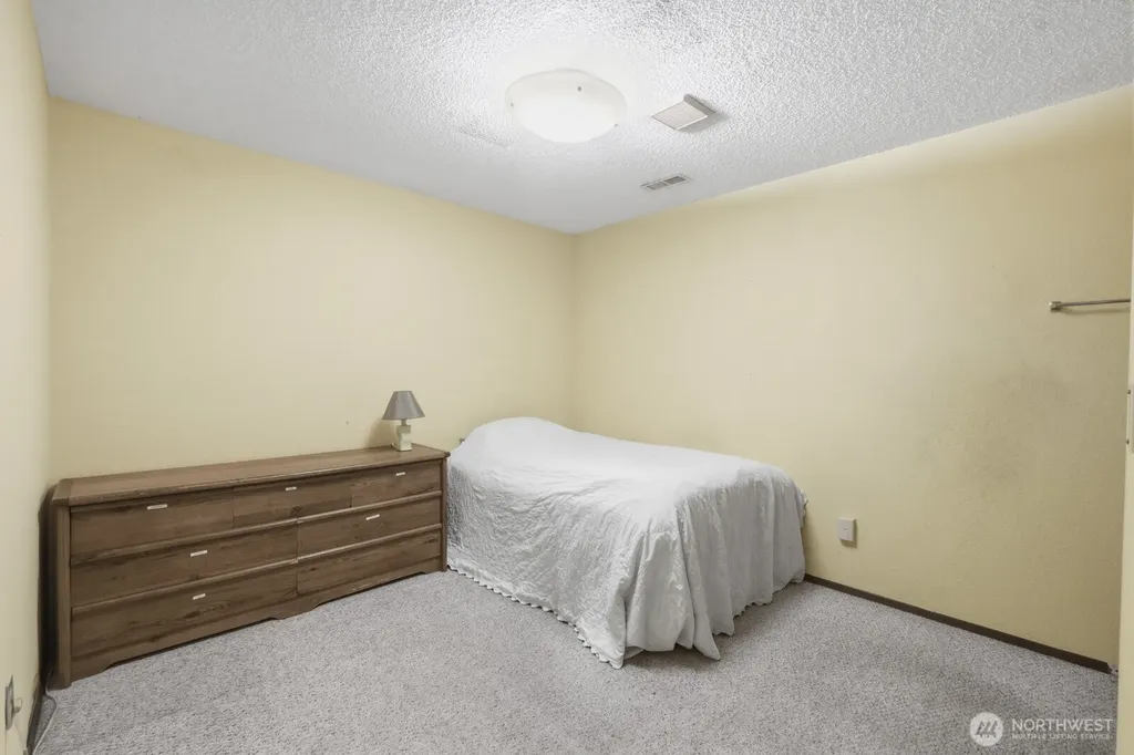 6608 Sierra Court SE Lacey WA 98503