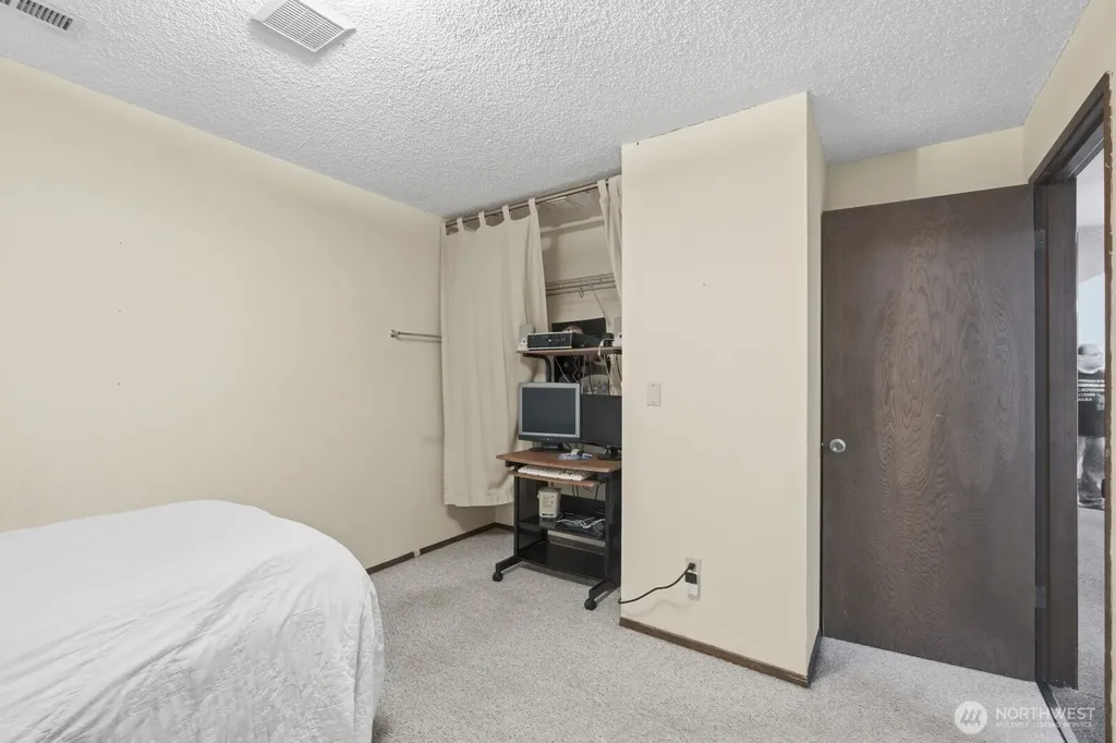 6608 Sierra Court SE Lacey WA 98503