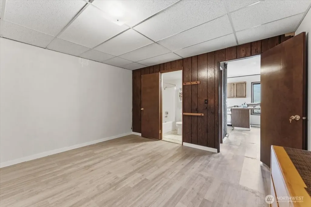 820 W Golf Course Drive Chelan WA 98816