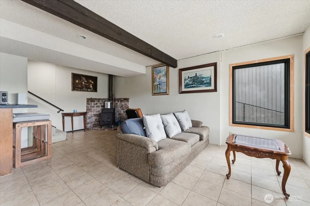 820 W Golf Course Drive Chelan WA 98816