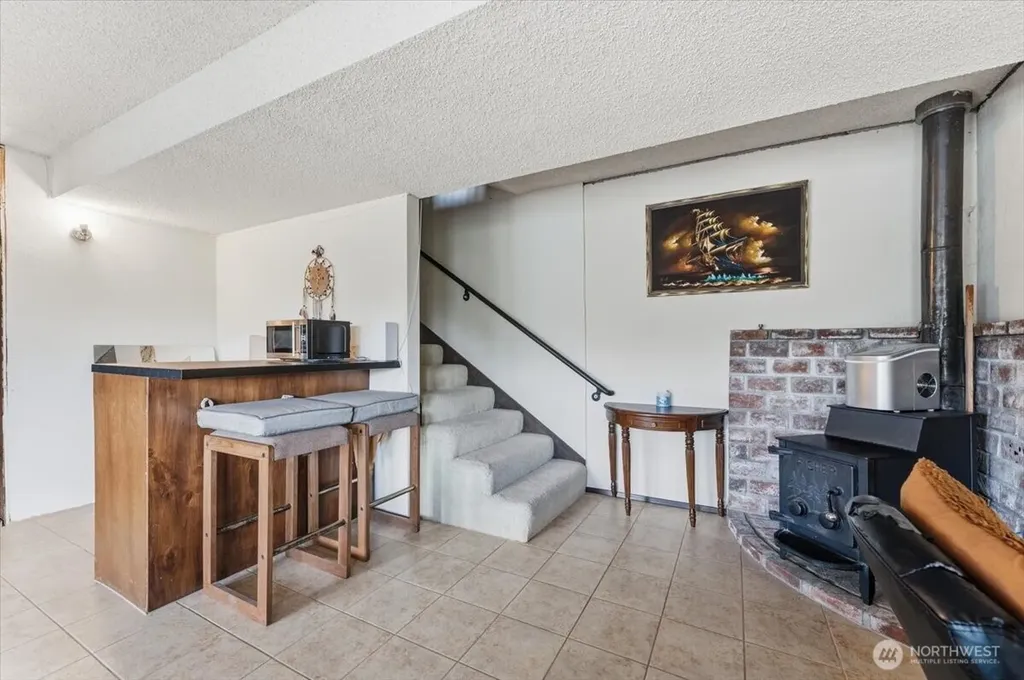820 W Golf Course Drive Chelan WA 98816