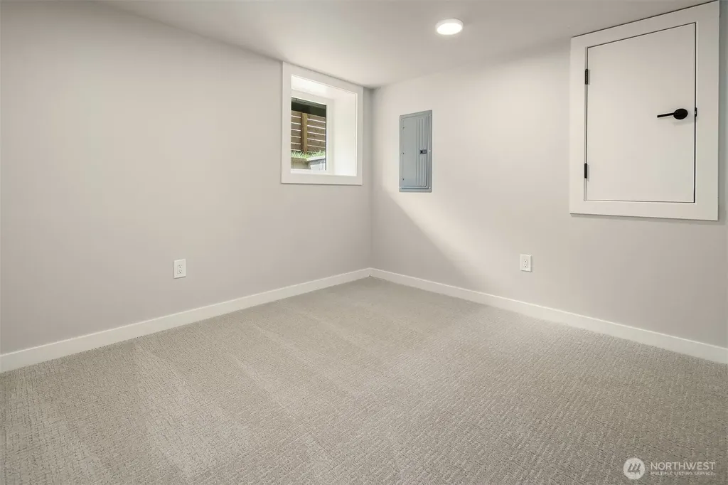 2302 E Pike Street Seattle WA 98122