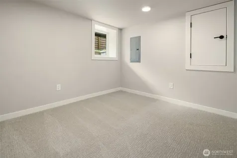 2302 E Pike Street Seattle WA 98122