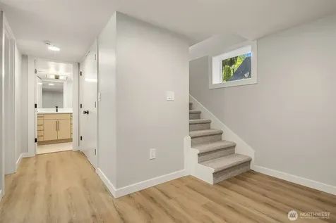 2302 E Pike Street Seattle WA 98122