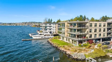 6401 Lake Wa Blvd NE Kirkland WA 98033
