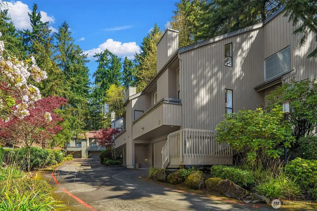 3506 108th Place NE Bellevue WA 98004