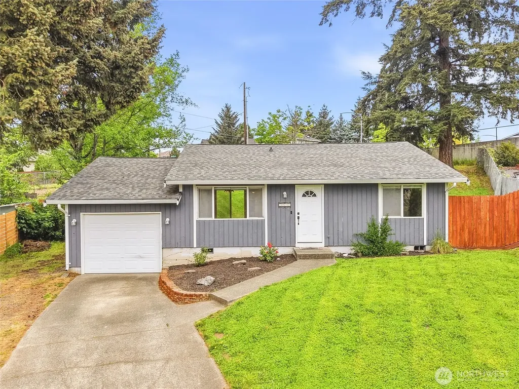 2715 24th Avenue Ct SE Puyallup WA 98374