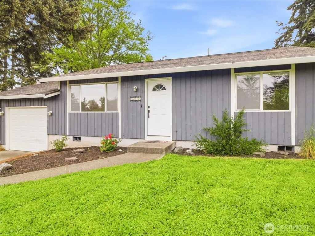 2715 24th Avenue Ct SE Puyallup WA 98374