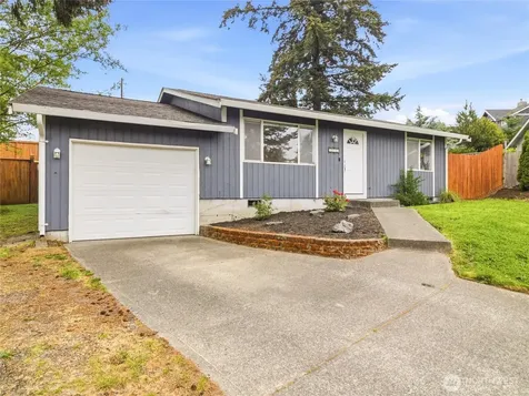 2715 24th Avenue Ct SE Puyallup WA 98374