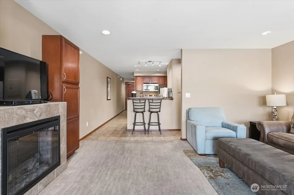 322 W Woodin Avenue Chelan WA 98816