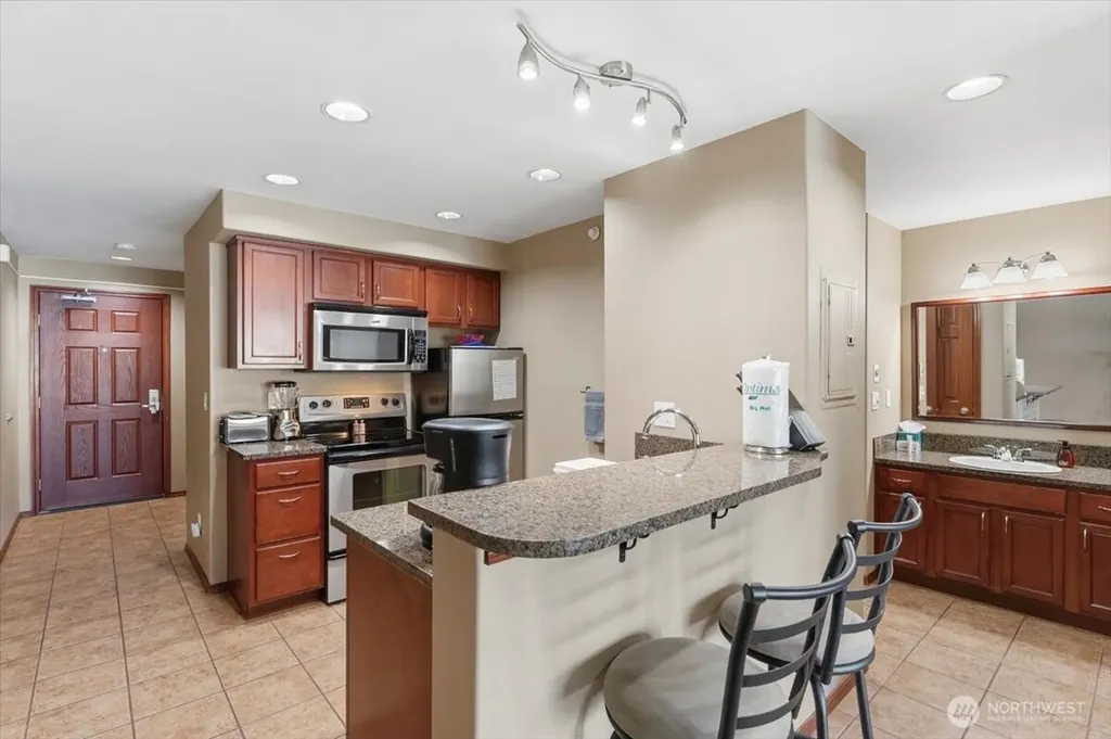 322 W Woodin Avenue Chelan WA 98816