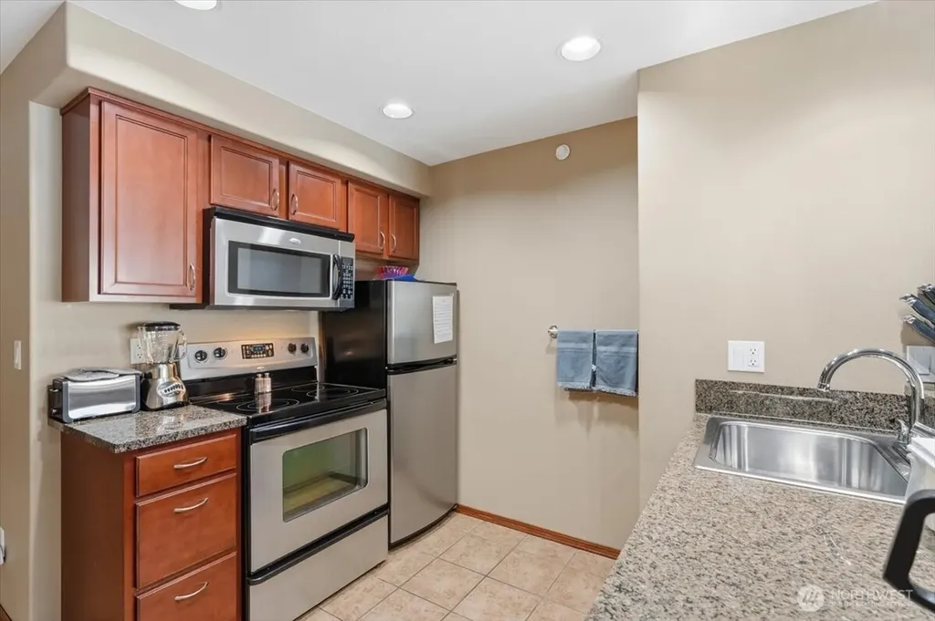 322 W Woodin Avenue Chelan WA 98816