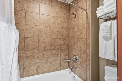 322 W Woodin Avenue Chelan WA 98816