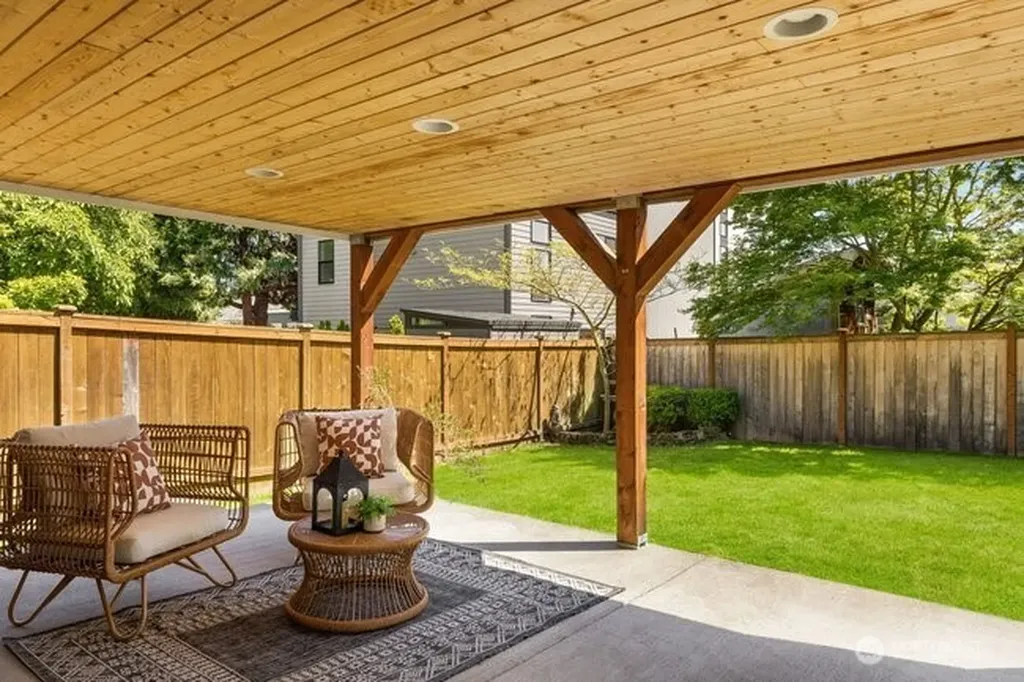 1127 NW 62nd Street Seattle WA 98107