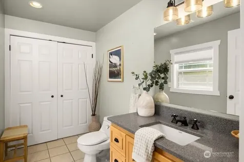 1127 NW 62nd Street Seattle WA 98107