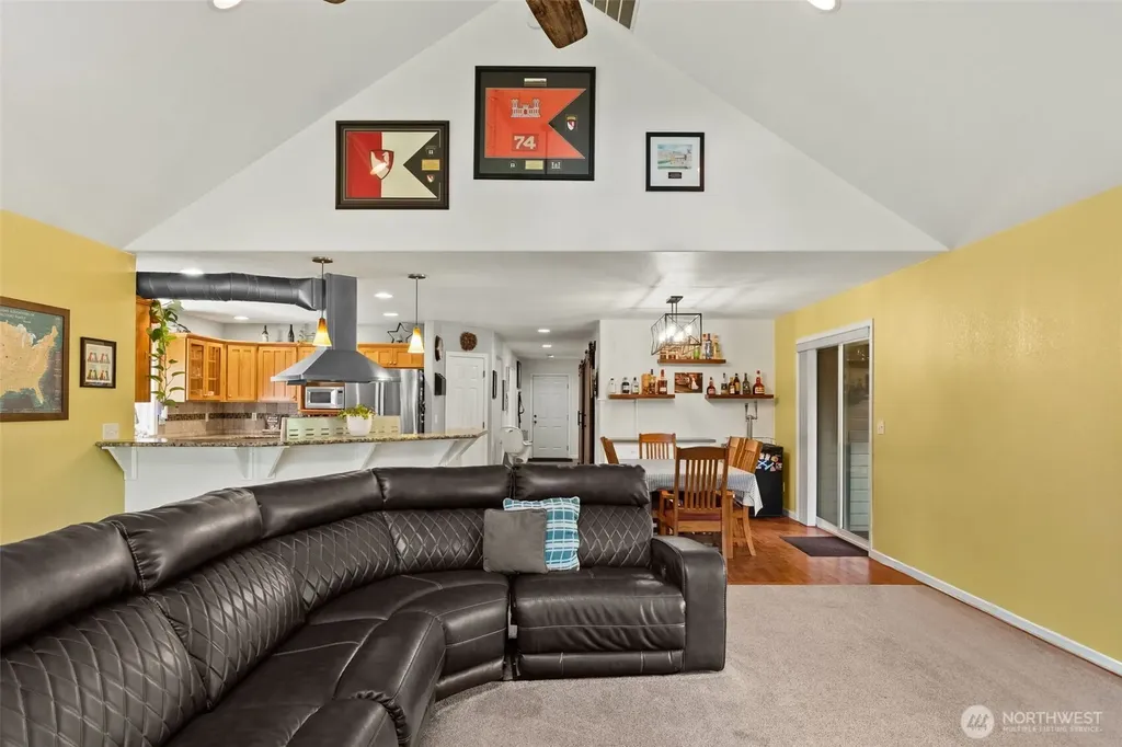 4443 Boston Harbor Road NE Olympia WA 98506