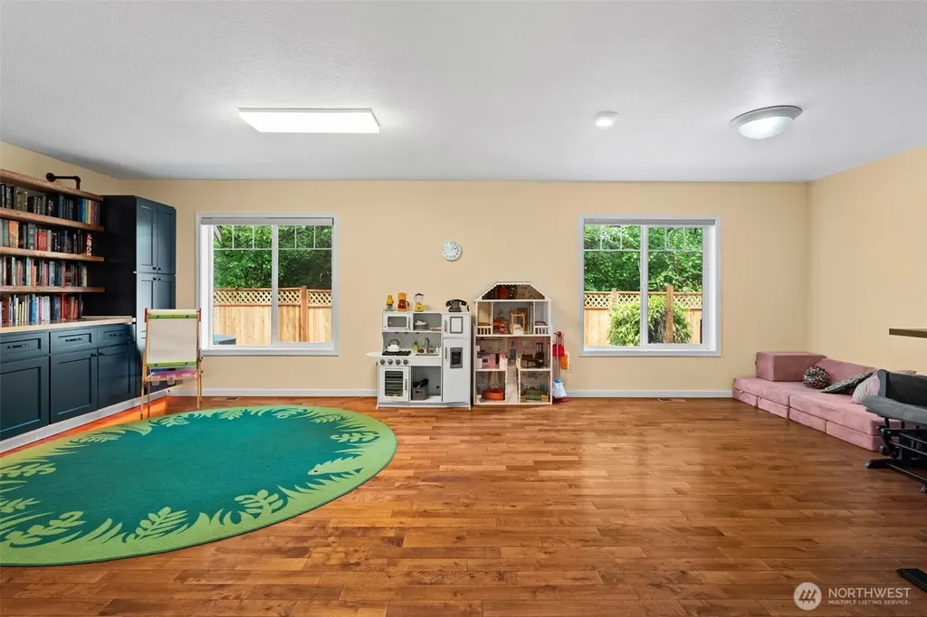 4443 Boston Harbor Road NE Olympia WA 98506