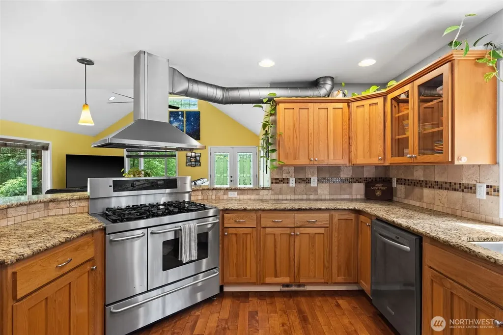 4443 Boston Harbor Road NE Olympia WA 98506