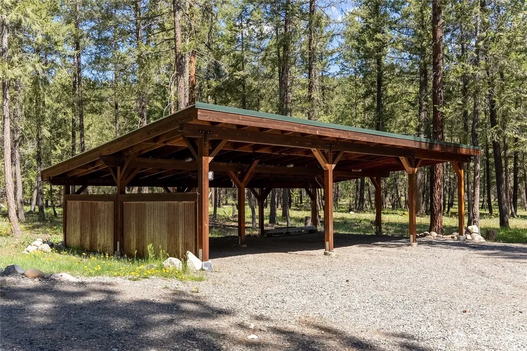 651 Lost River Road Mazama WA 98833
