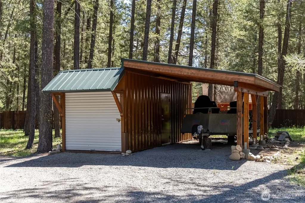 651 Lost River Road Mazama WA 98833