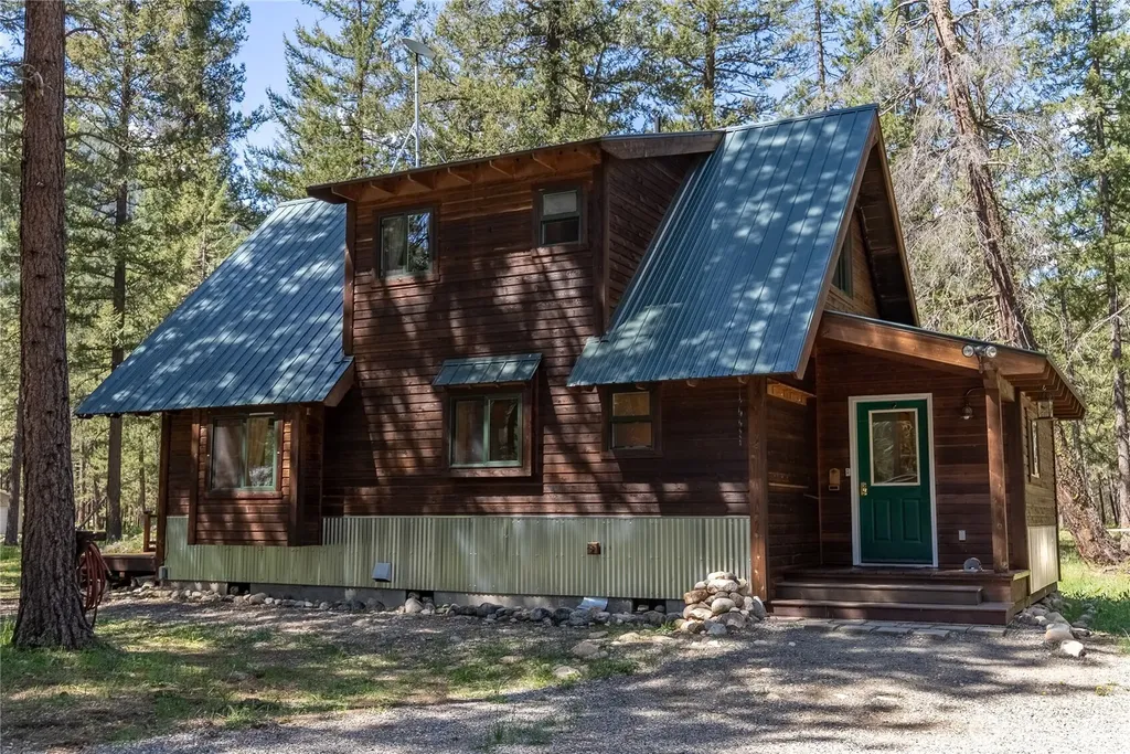 651 Lost River Road Mazama WA 98833