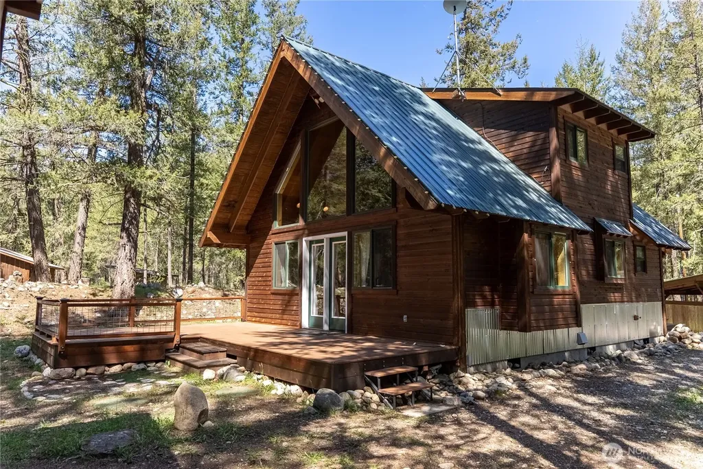 651 Lost River Road Mazama WA 98833