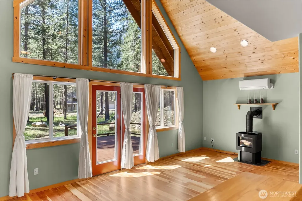 651 Lost River Road Mazama WA 98833