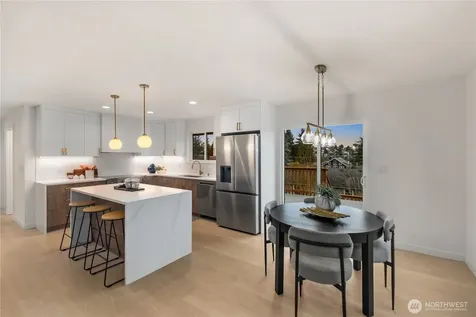 2518 36th Avenue W Seattle WA 98199