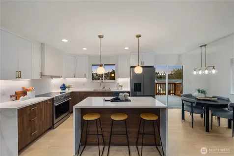 2518 36th Avenue W Seattle WA 98199