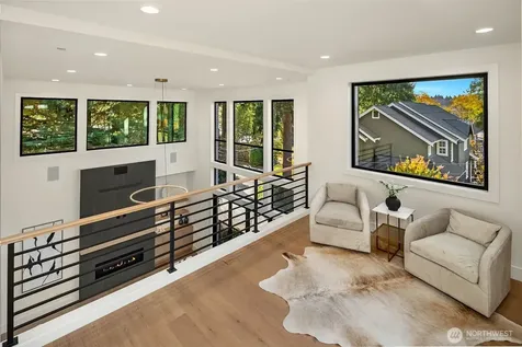 30 Enatai Drive Bellevue WA 98004