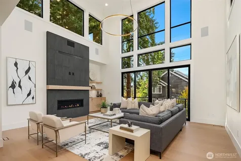 30 Enatai Drive Bellevue WA 98004