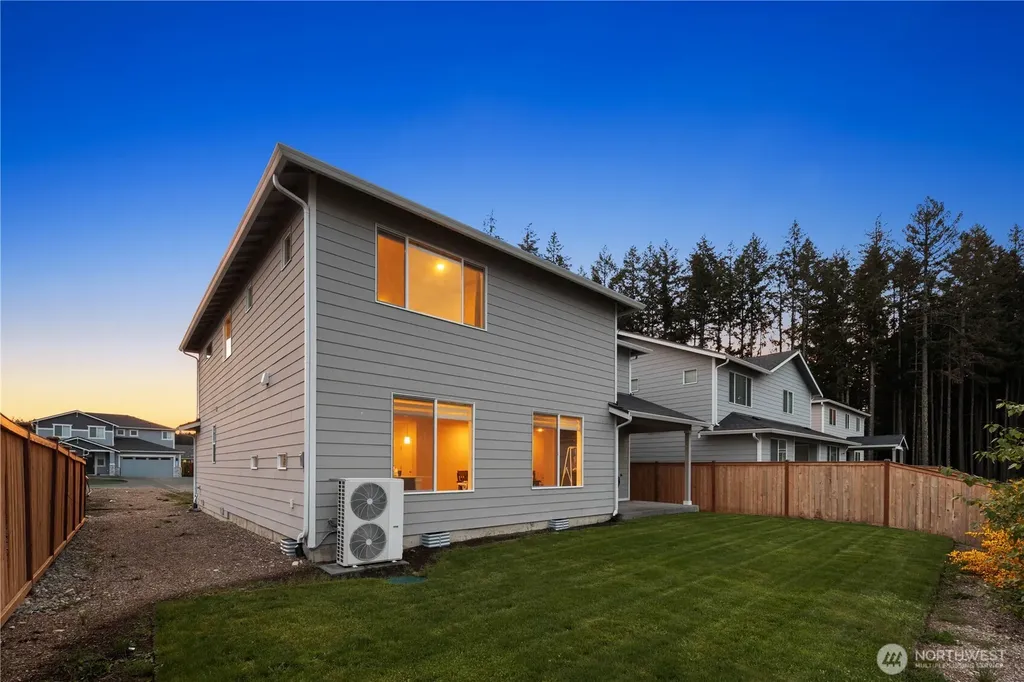 13426 183rd Street E Puyallup WA 98374