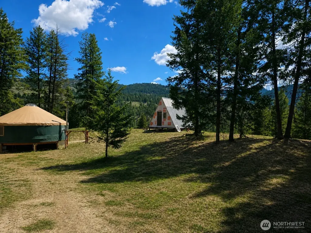 75 Coogan Creek Road Wauconda WA 98859