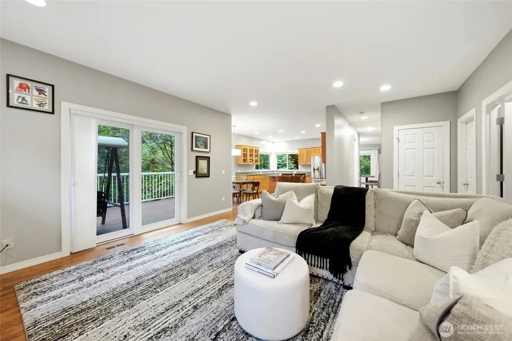 12326 24th Avenue NE Seattle WA 98125