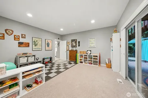 12326 24th Avenue NE Seattle WA 98125