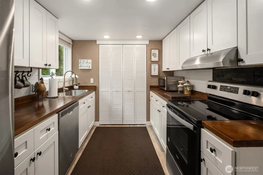 17206 116th Place NE Arlington WA 98223