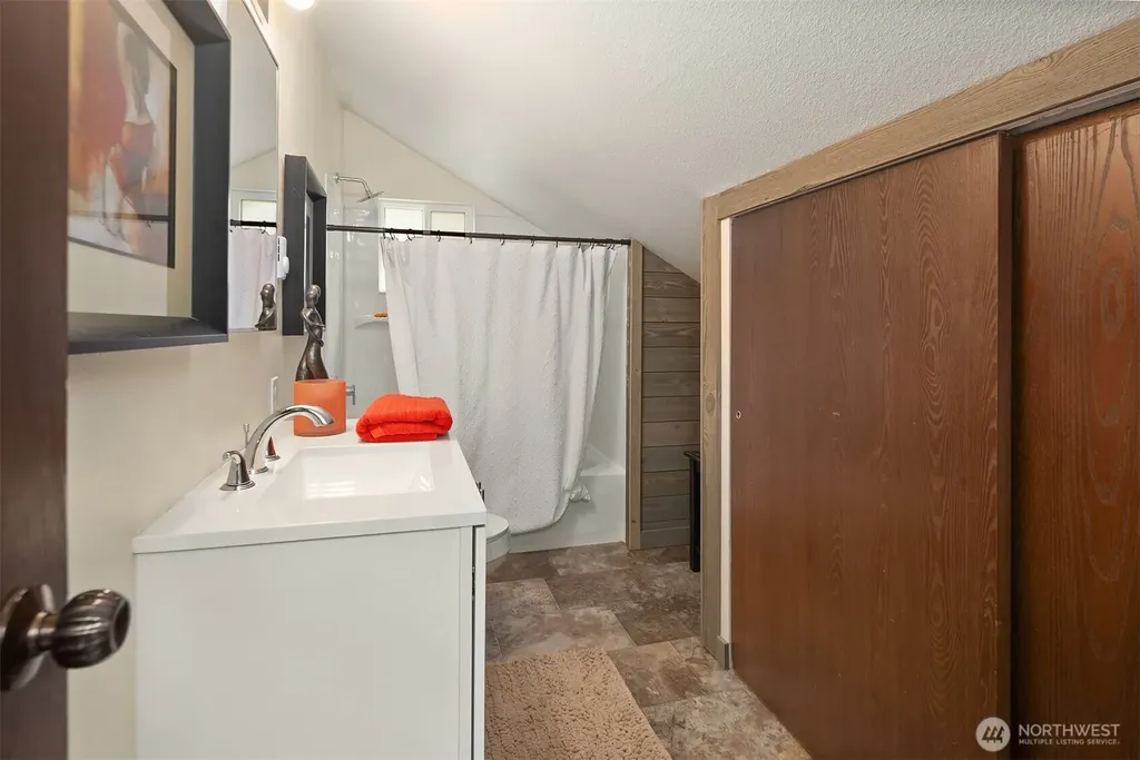 17206 116th Place NE Arlington WA 98223